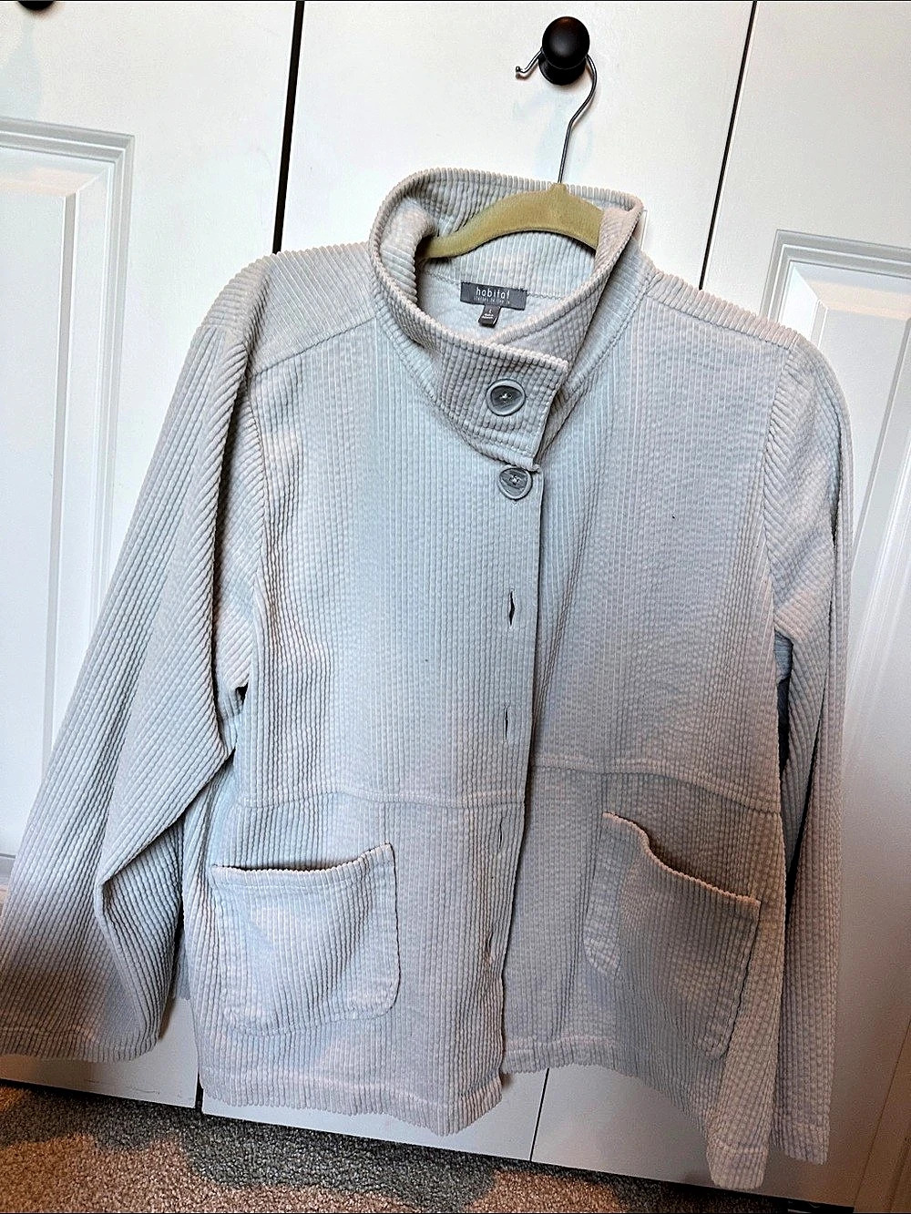 habitat Gray Jacket Size Medium Like New